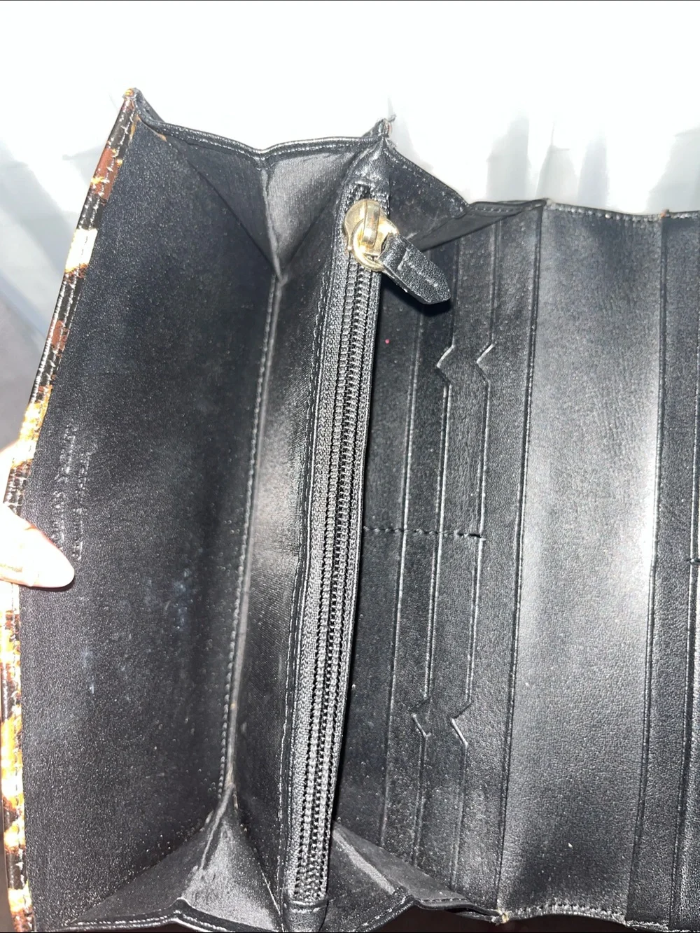 Victoria’s Secret Wallet - Picture 3 of 4